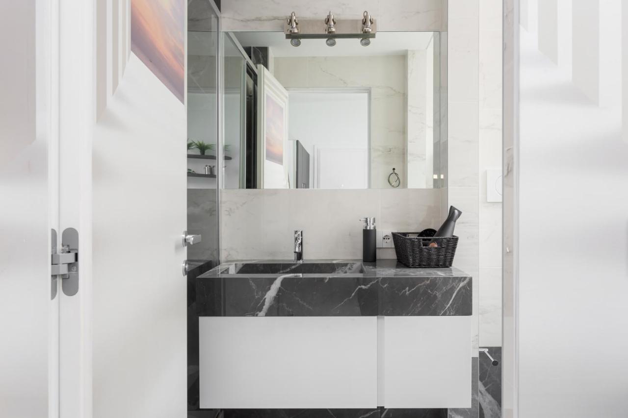 Appartement Nest For 2 In Milan Fashion District Via S Cecilia Extérieur photo